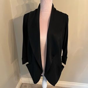Aritzia Wilfred Chevalier jacket w/satin lapels/cuff